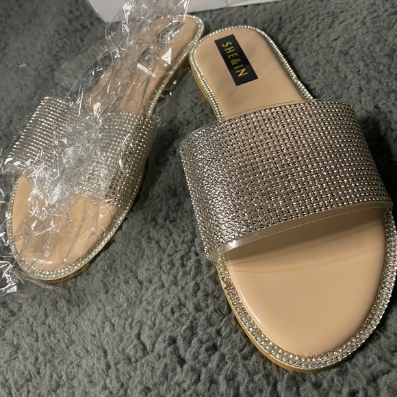 Rhinestone Decor Slide Sandals - Picture 2 of 4